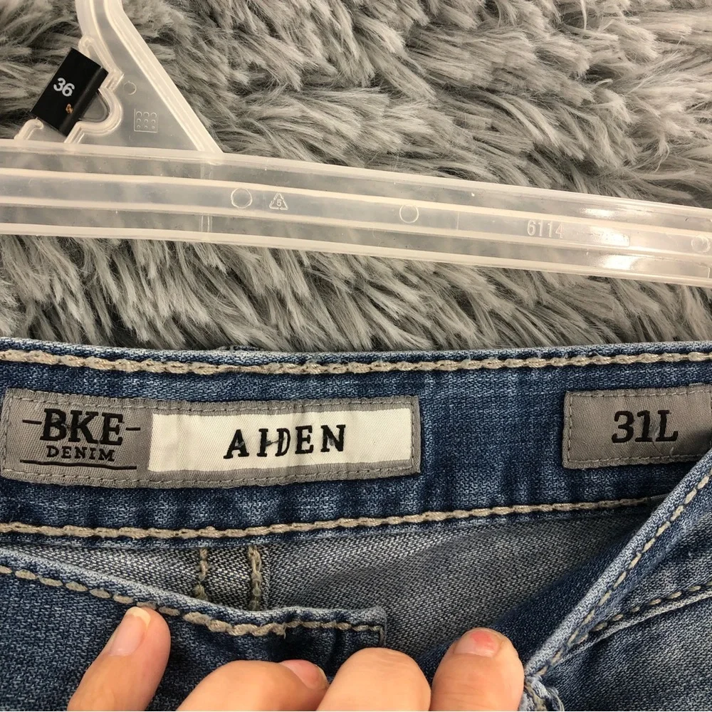 BKE Buckle Jeans Mens 31L Aiden Blue Bootcut Whiskered